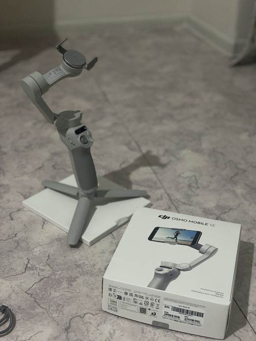 DJI osmo mobile SE в Идеальном состоянии