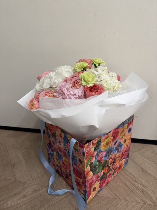 Продам букет, подарили только что