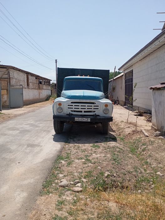 Zil yuk furgoʻn 1988 yil