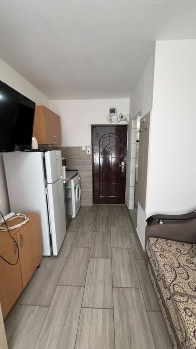 Cameră de cămin 12 mp în Astra – Mobilată, utilată, baie proprie & aer condiționat