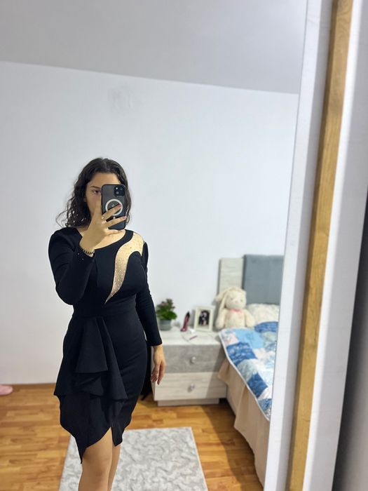 Rochie scurtă de seară