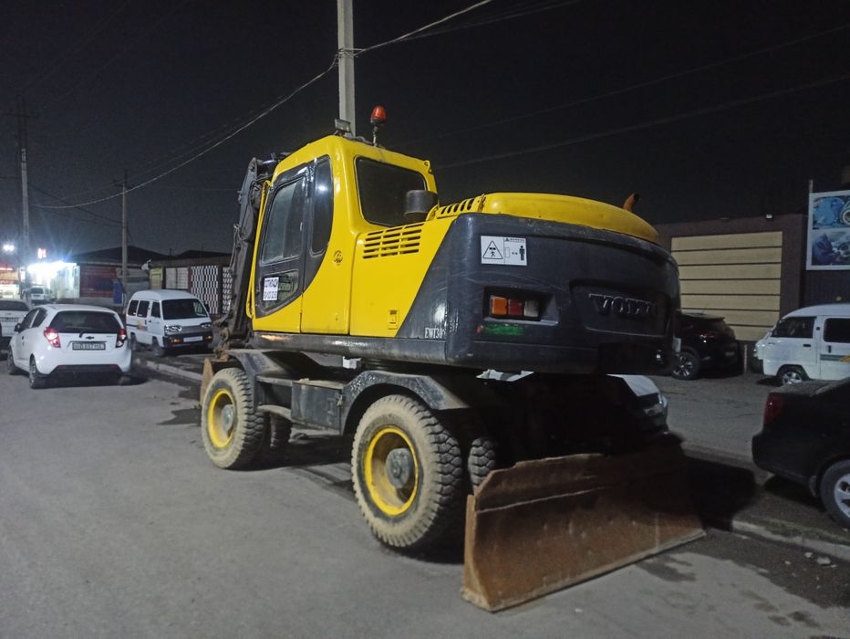 Эксковатор Волво 2003йил вариантга