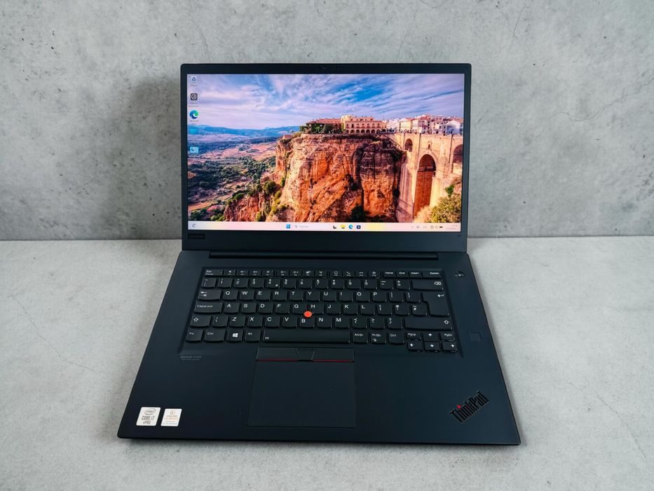 Лаптоп Lenovo ThinkPad P1 Gen 3 15.6" 4K i7-10850H 32RAM 512SSD RTX A1000 Перфектен! Гаранция!