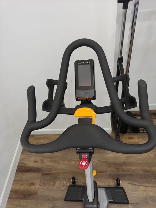Профессиональный велотренажёр Matrix CXC Indoor Training Cycle