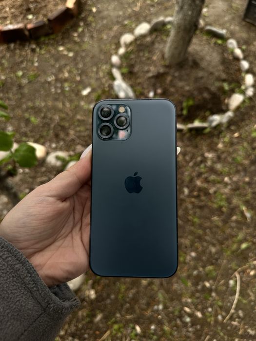 Обменяю iphone 12 pro на 11 pro max