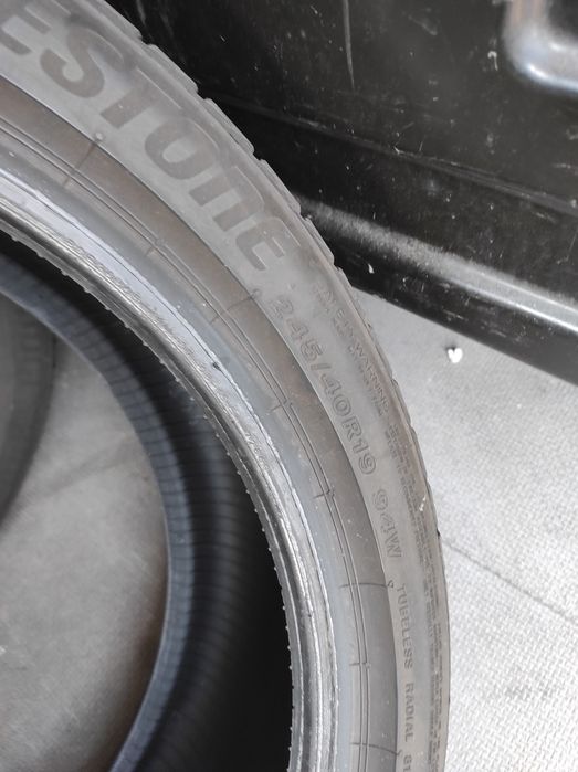245/40/19 Bridgestone