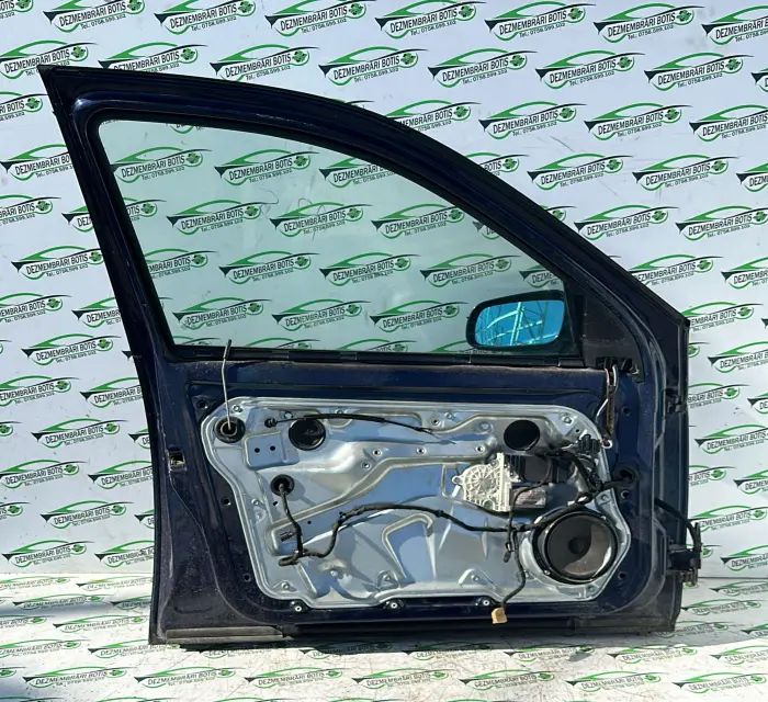 Usa / Portiera fata stanga Volkswagen VW Golf 2000 1.4 MT (75 hp)