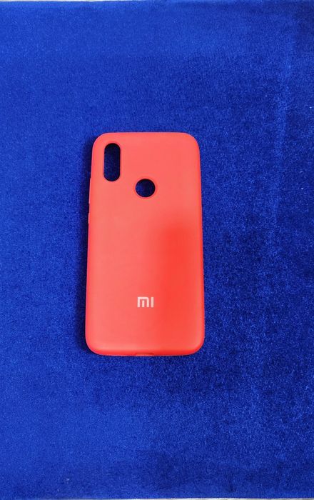 Telefonlarga chexol bor