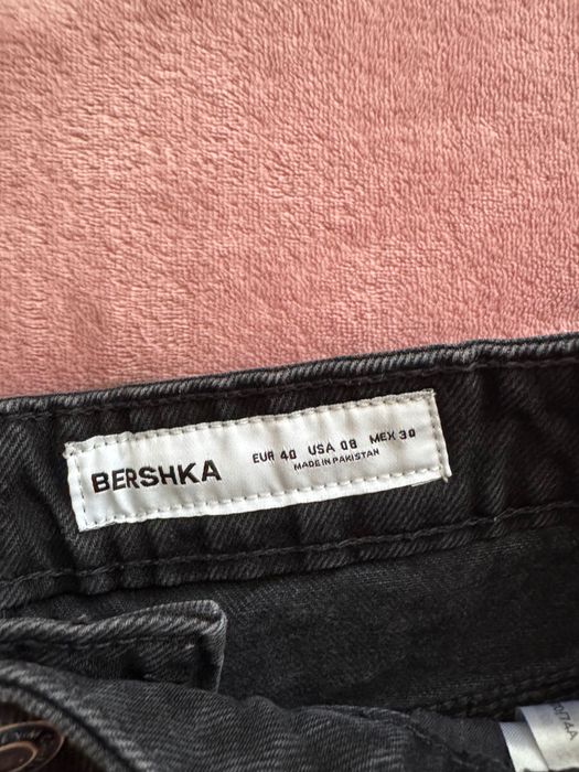 Къси дънкови панталони BERSHKA