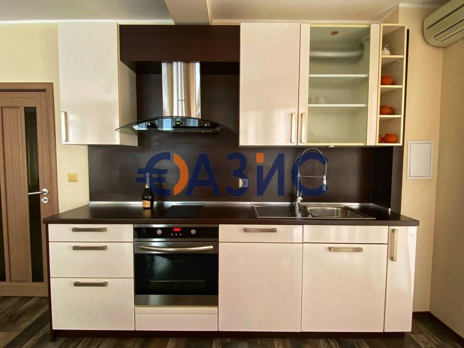 Продава се Тристаен апартамент в Свети Влас - 120 кв.м за 1125 €/кв.м - Снимка #1