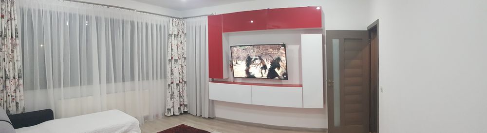 Inchiriez apartament 3 camere + gradina (230 mp)