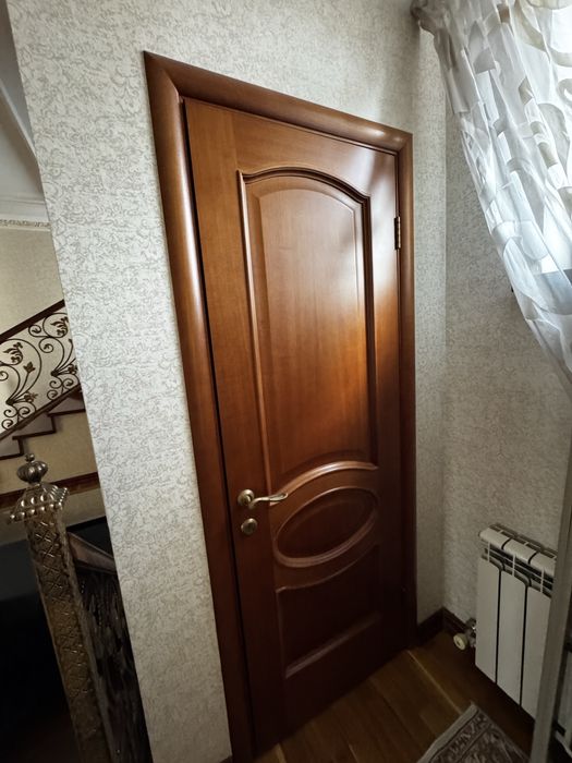 Двери деревянные