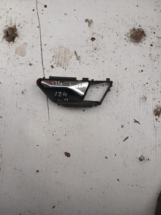 Ручка Мерседес 124