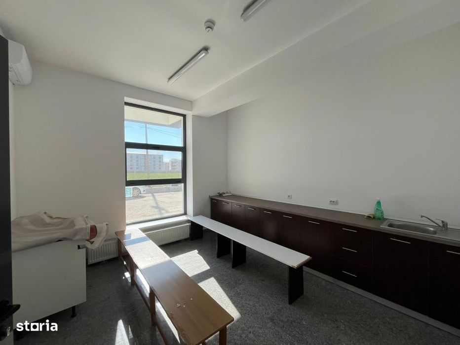 Spatiu comercial premium P+1, 650 mp utili, constructie 2022, ideal in