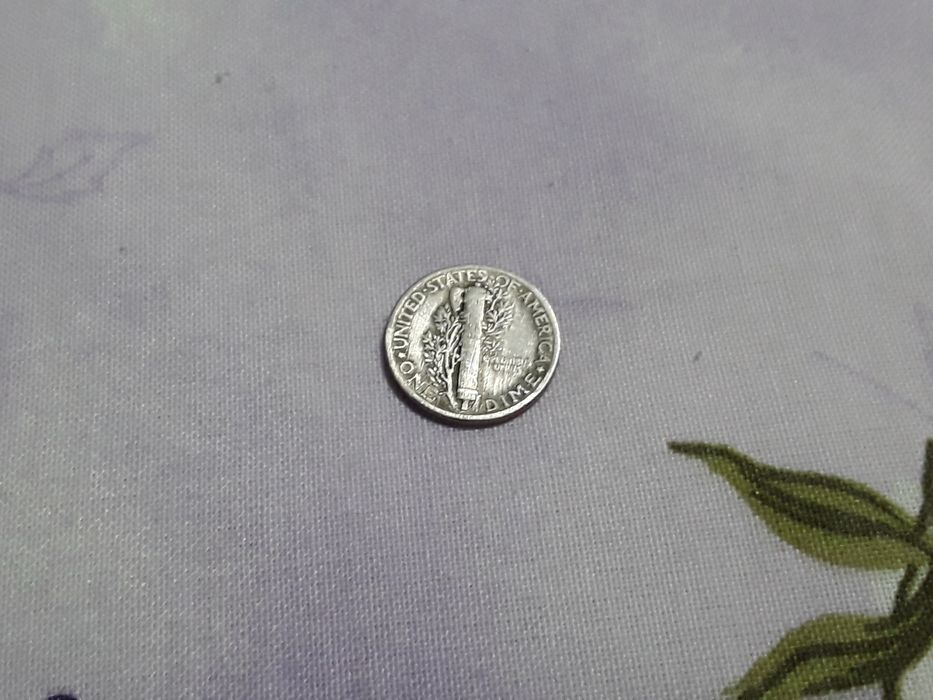 Vând Monedă One Dime din 1941