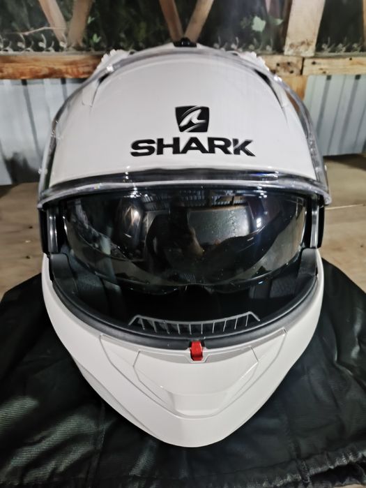 Продам шлем Shark Evo GT