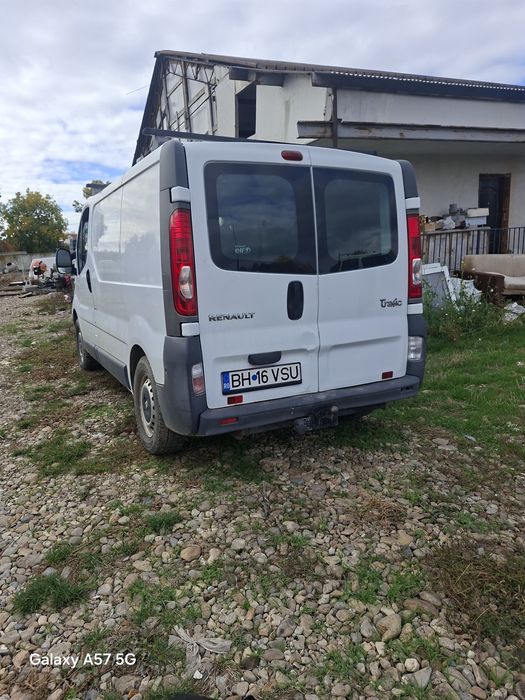 RENAULT 4 0 — imagine 3