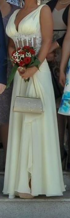 Rochie Agnes Toma , purtata o singura data , e din doua bucati