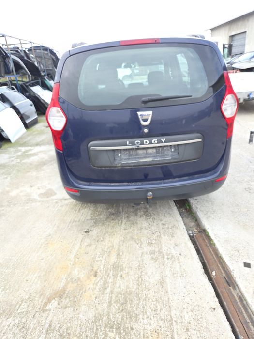 Vand intreg sau dezmembrez Dacia Lodgy