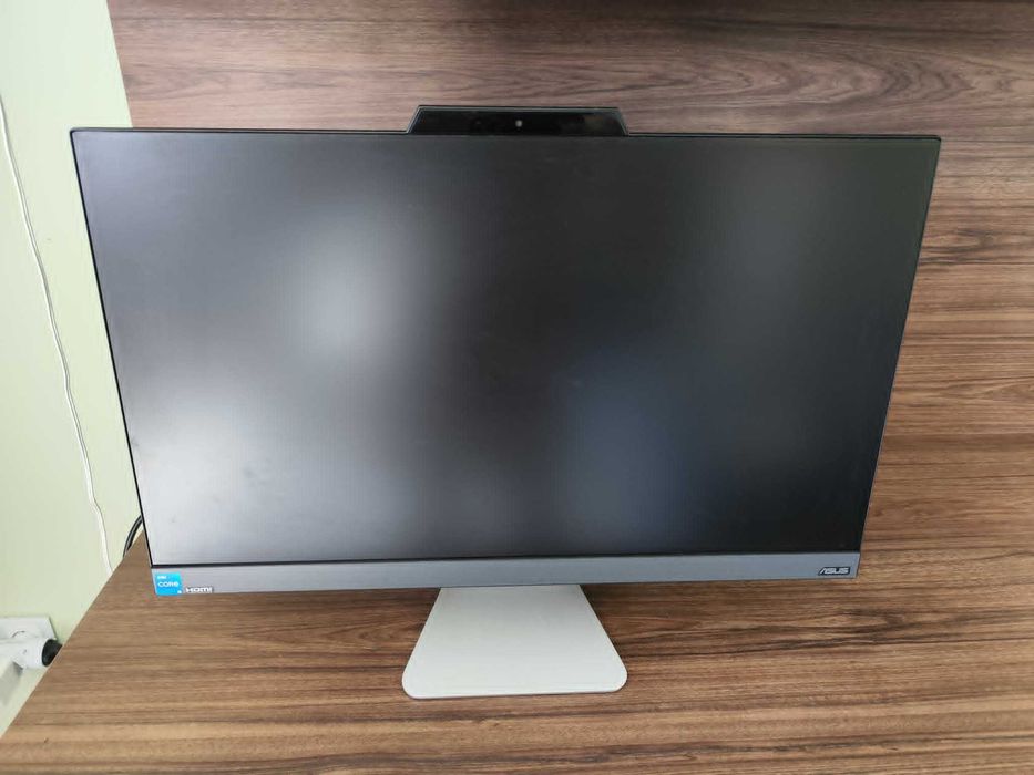 Компютър ASUS "all in one" 12th Gen Intel i5-1235U x64 1.30GHz, RAM 8GB, SSD 512GB, Graphics 128MB