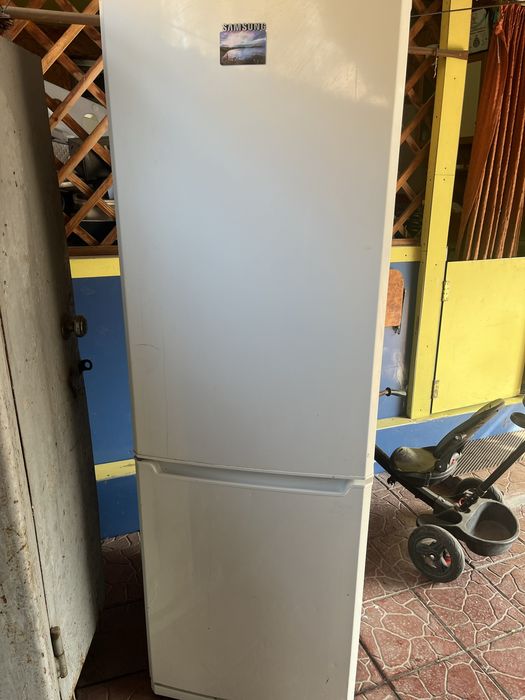 Продаю холодильники