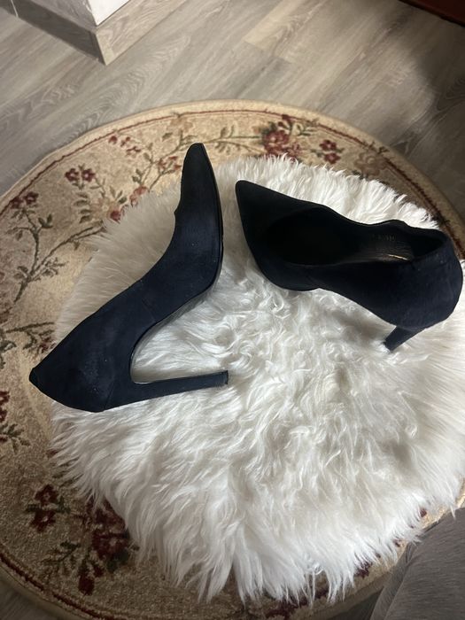 Pantofi marimea 36