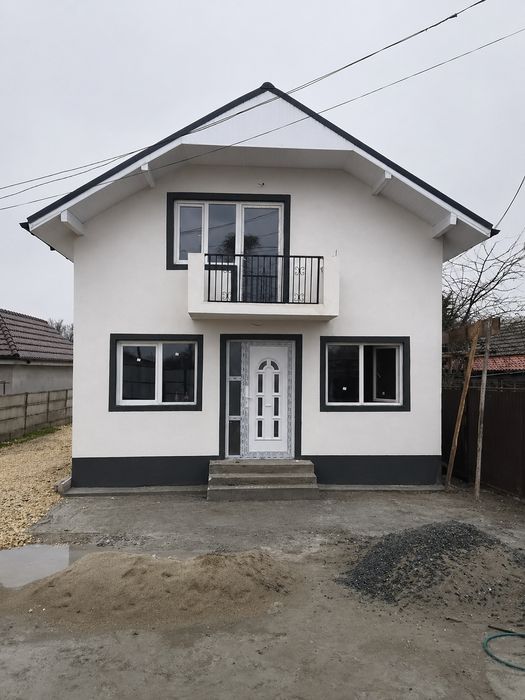 De vânzare casa cu mansarda