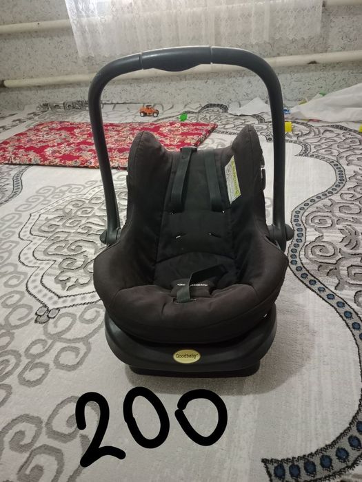 Avto kreslo ishlatilgan, xolati òrta