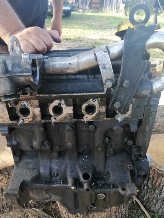 Vând motor dacia Logan 1.5 dci euro3