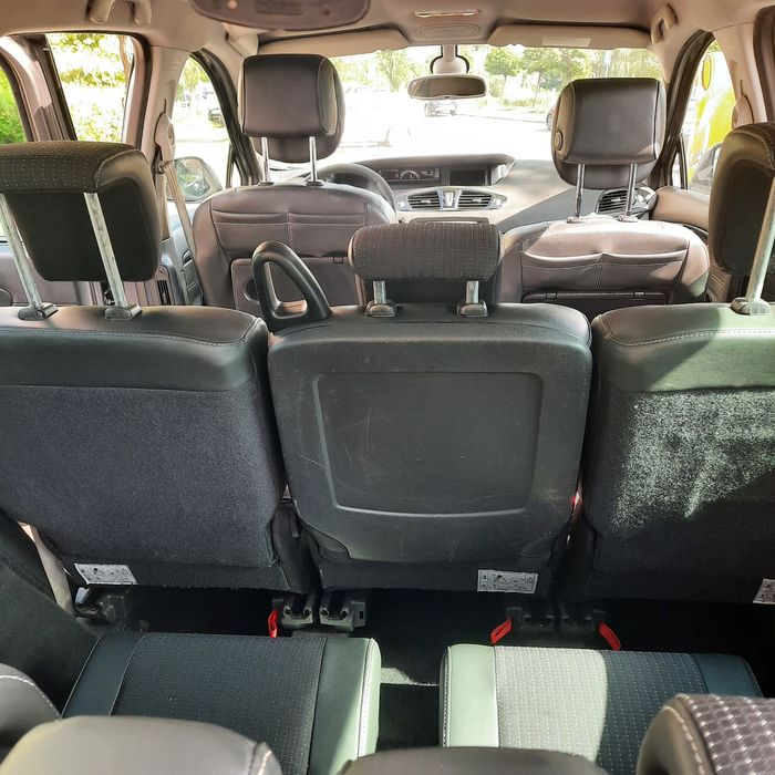 Renault Megane Scenic 7 locuri, v Bosse