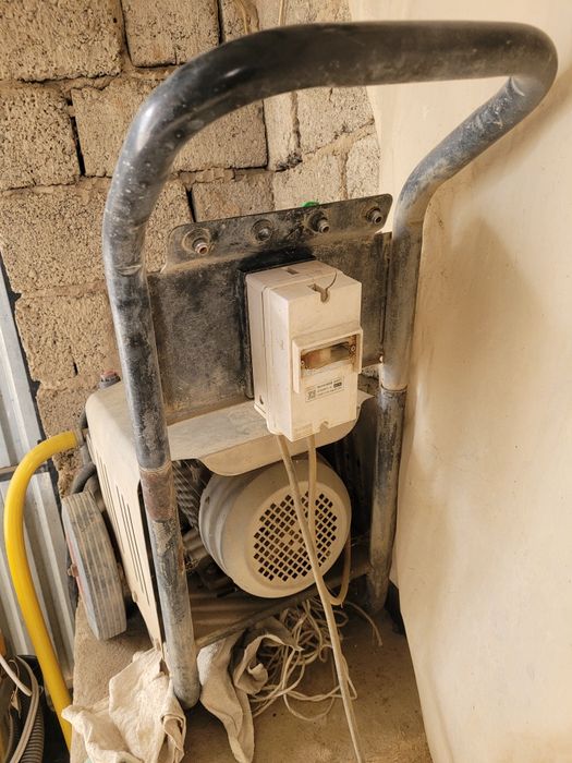 Качер сотилади яхши холатта