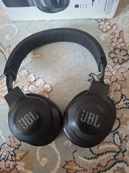 Наушники JBL E55BT