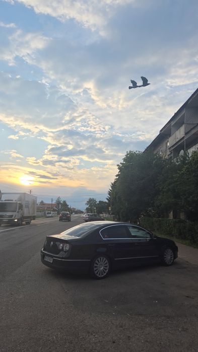 Vând Volkswagen Passat B6