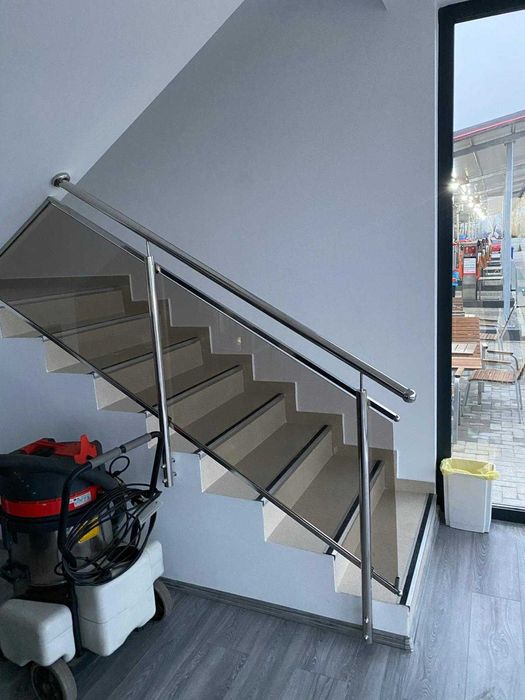 balustrade de sticla