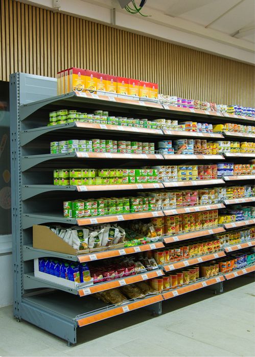 Rafturi pentru magazin