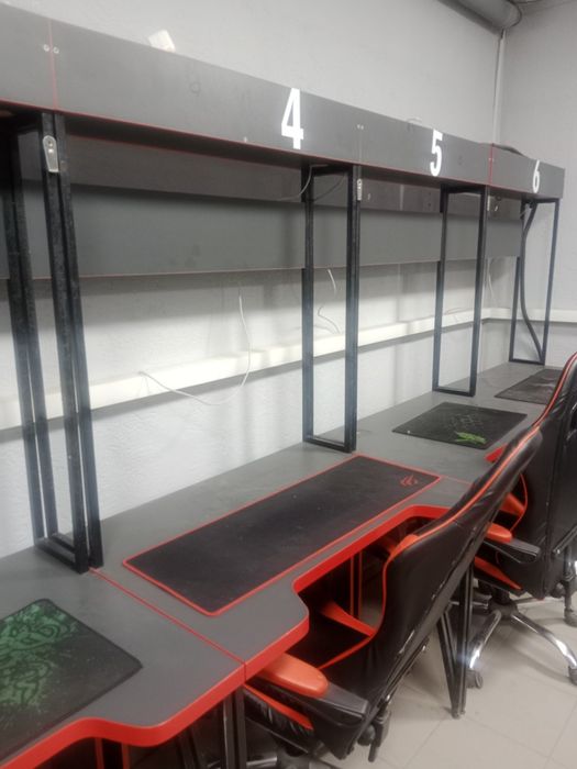 Продаю 5 компьютерных столов