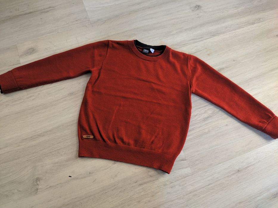 Продам свитшот 3-4 года