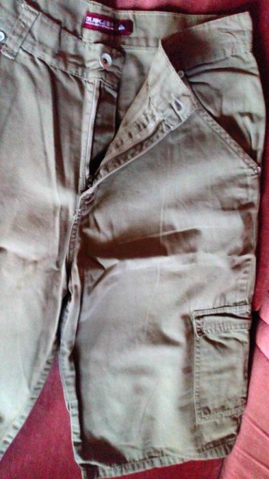 Бермуди Quiksilver , цвят каки, 16 г.