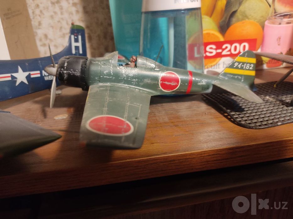 Mitsubishi A6M Zero моделька собранная