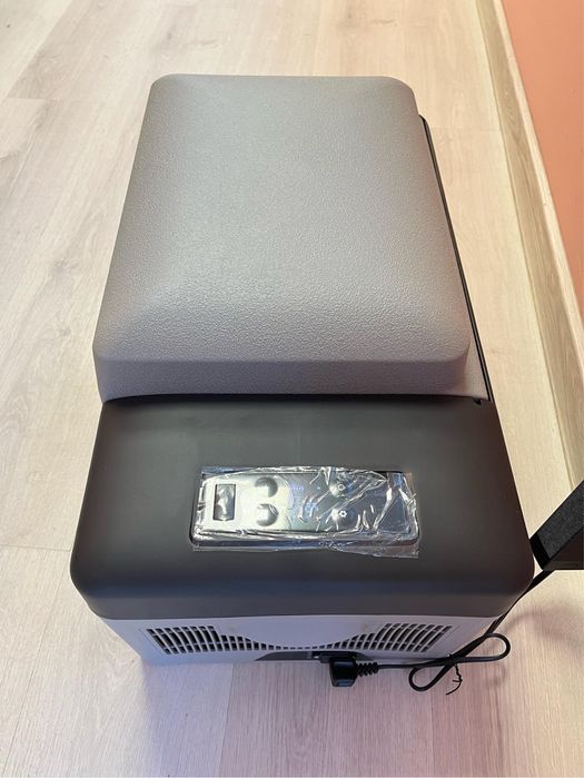 Нов 20L Преносим Фризер и хладилник за кола тир и бус, до -20°C, 12/24V + 220V, Bluetooth, лек и компактен за къмпинг и риболов