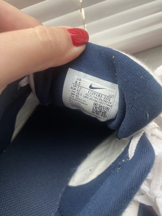 Maратонки NIKE 42 номер