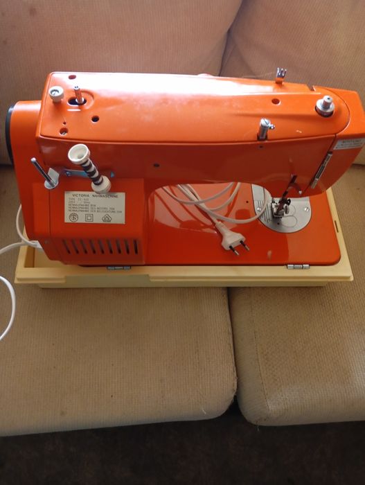 Шевна машина Victoria