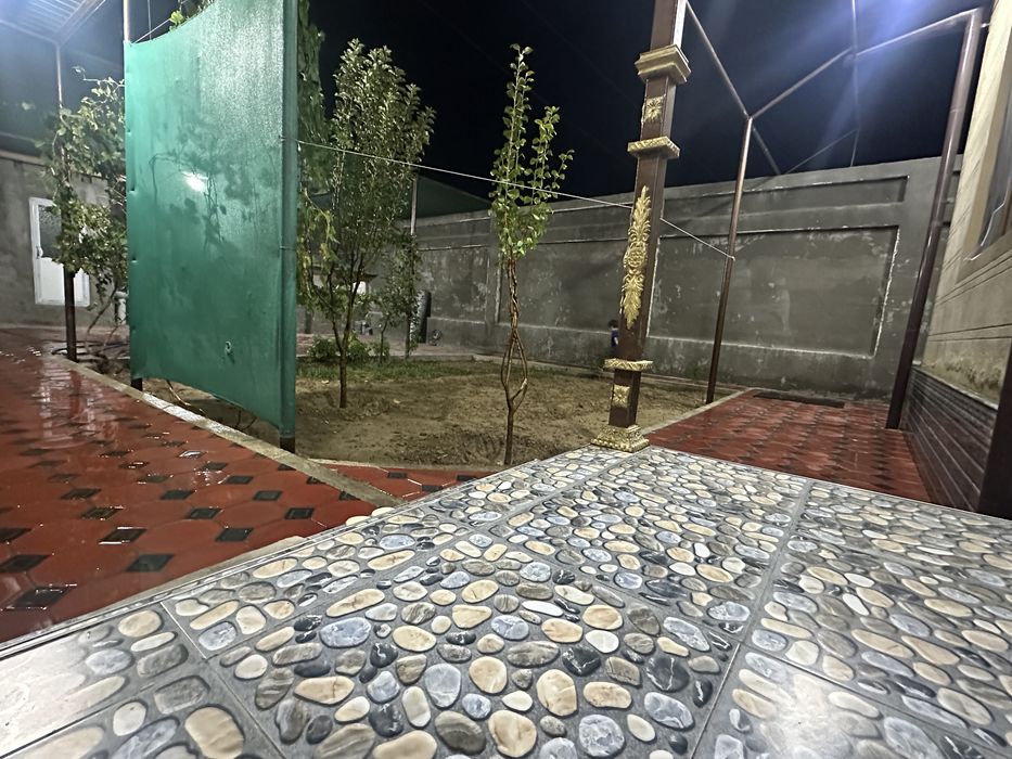 uy sotiladi 2020 yil qurilgan ozimniki