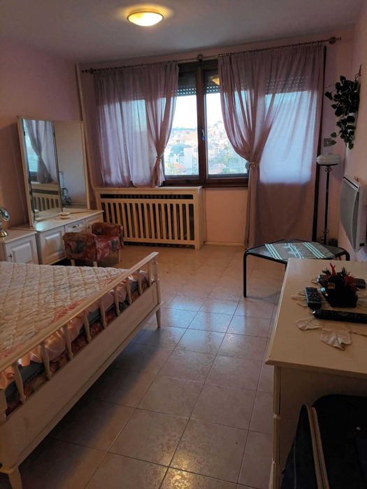 Апартамент с мазе,  в Кюстендил. Цената подлежи на коментар.