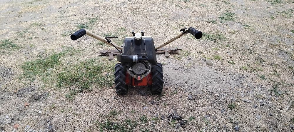 Палцова косачка Holder