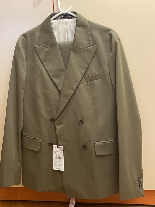 Vand costum nou Zara marimea 48 culoare kaki