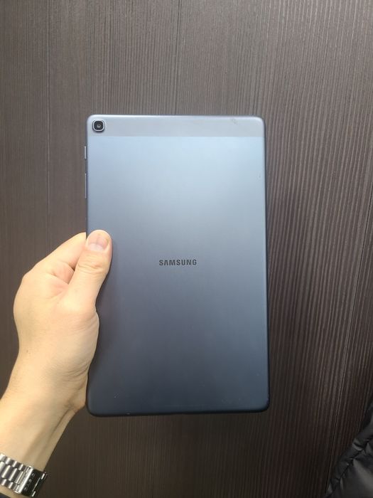 Samsung Tab A 10.1  sotiladi simkartali