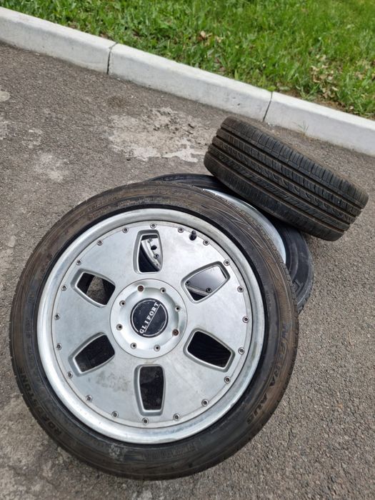 Продам диски оригинал R17