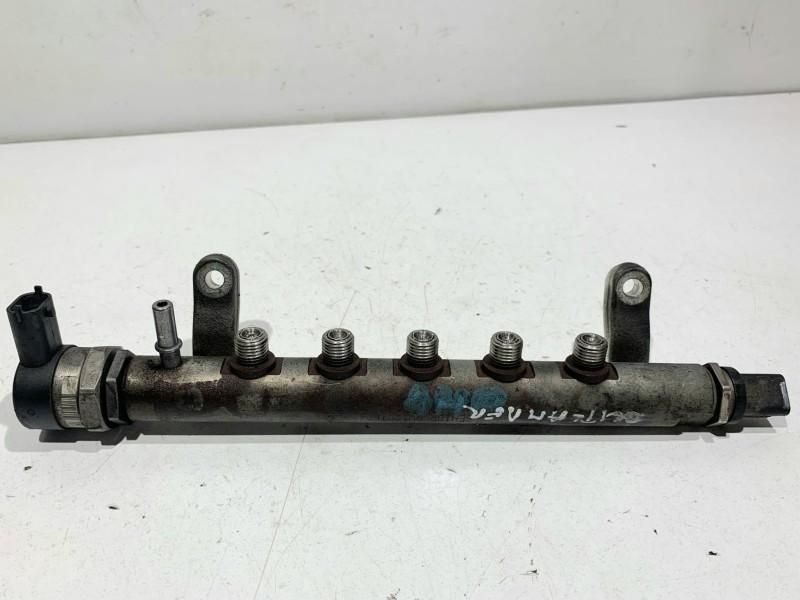 Rampa injectoare Mitsubishi Outlander 2 2.2 HDI 4HK 9671002980