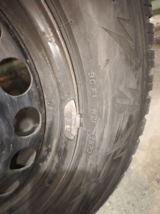 Зимни гуми с джанти Birgestone 215/60/R16